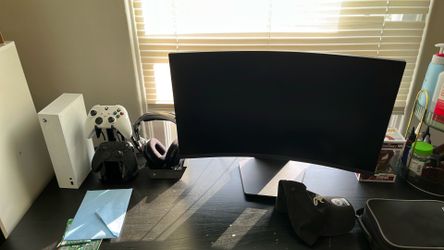 Xbox series s, elite controller, Astro A50, monitor, and km100