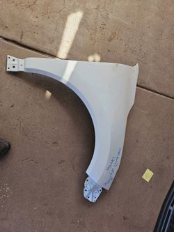 Toyota venza right fender oem