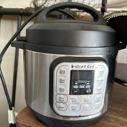 Instant Pot Pressure Cooker