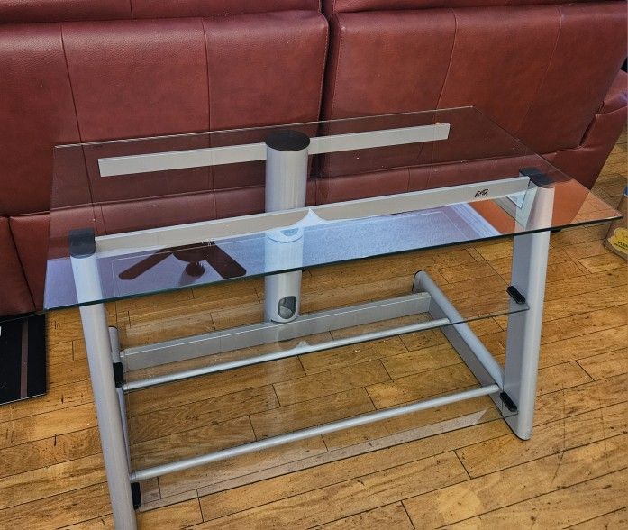 Used Bello Tv Glass Stand