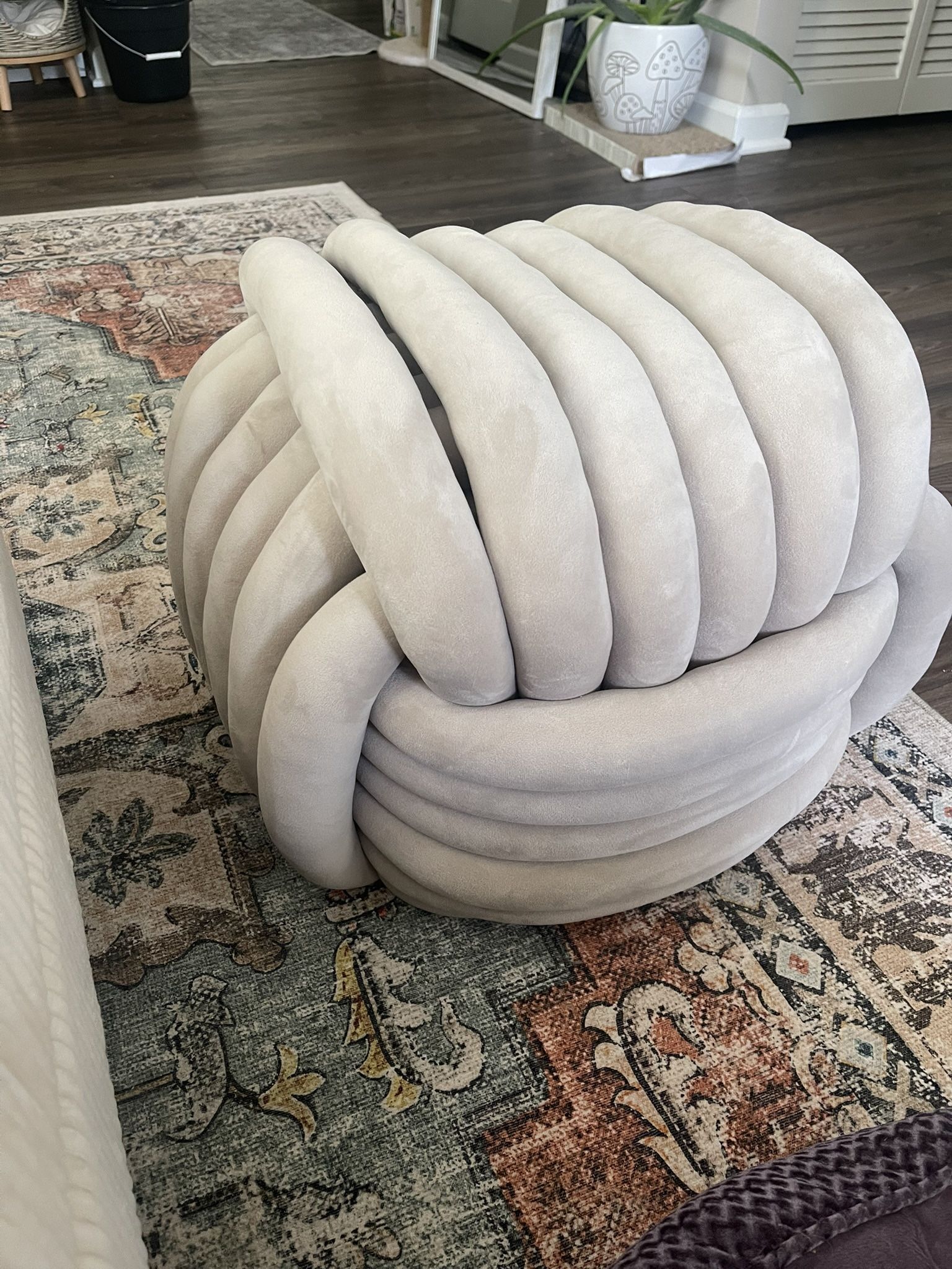 Knot Ottoman