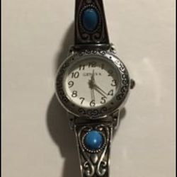 Women's Geneva Analog Watch Silver Tone Faux Turquoise Stretch Band New Battery