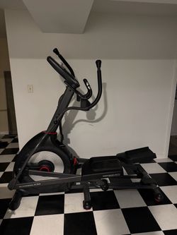 Schwinn 430 Elliptical