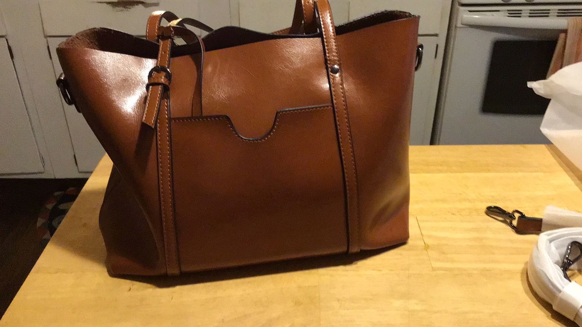 Leather Handbag w/shoulder Stap