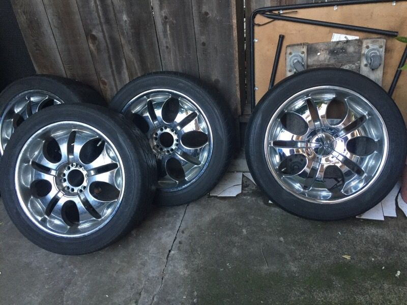 20 inch rims 6 lug universal tires , trailblazer , gmc envoy