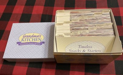 Grandmas kitchen treasured  Family Recipes Cards & Box