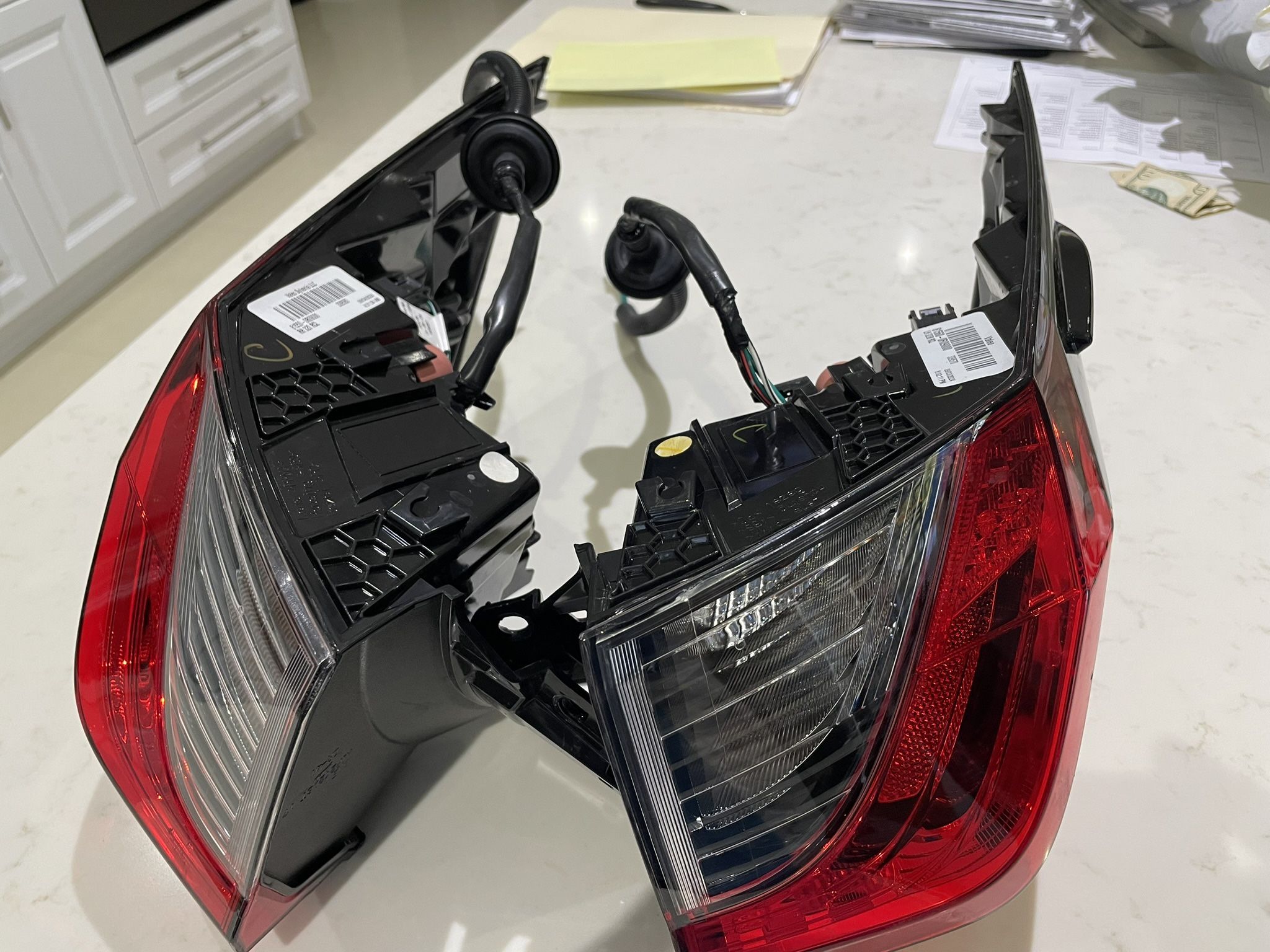 2024 Toyota RAV4 Taillights Left And Rear Oem Parts Excelent Condition