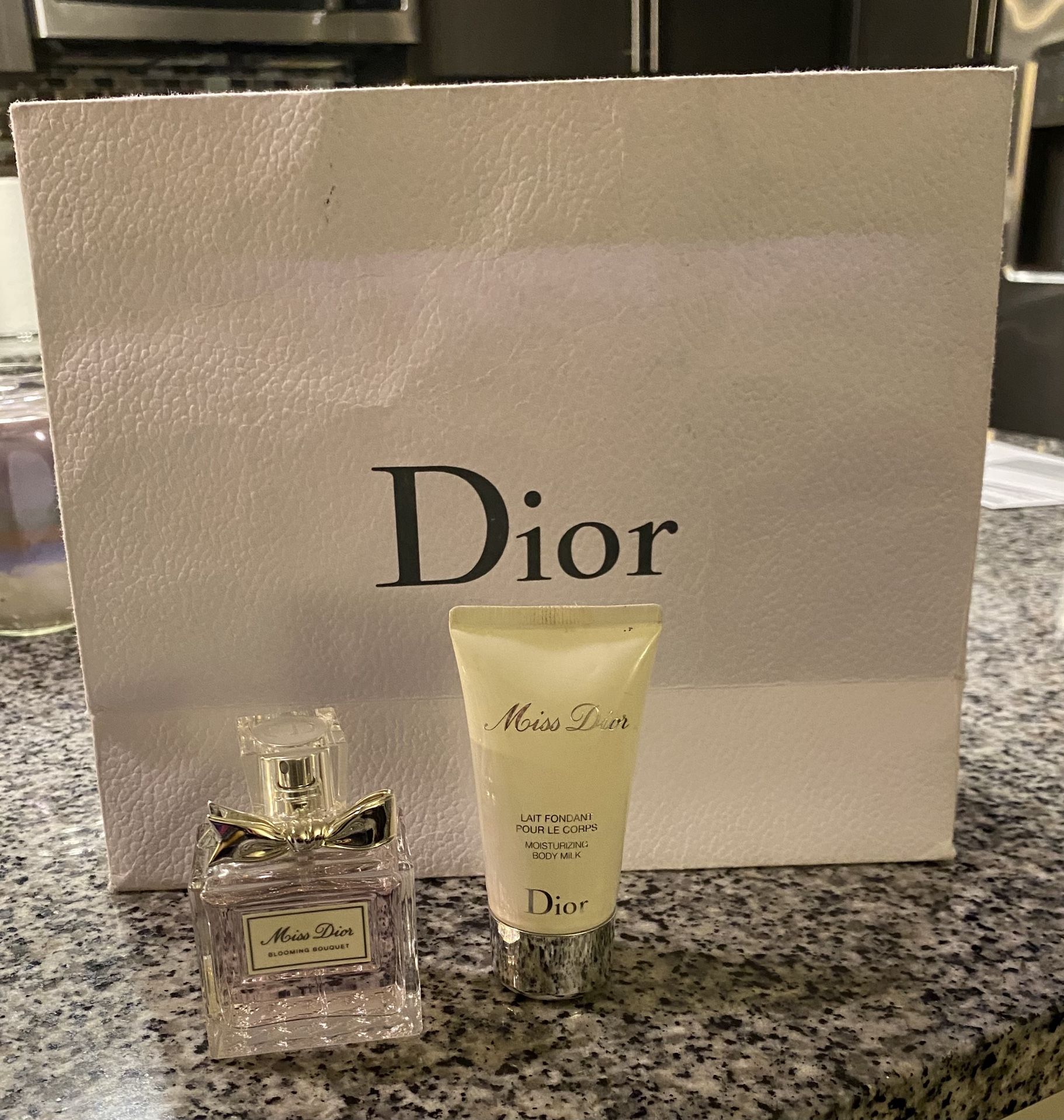 MISS DIOR BLOOMING BOUQUET