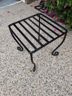 Pier 1 Imports Wrought Iron Patio Ottoman / Accent Stool – Scroll Legs