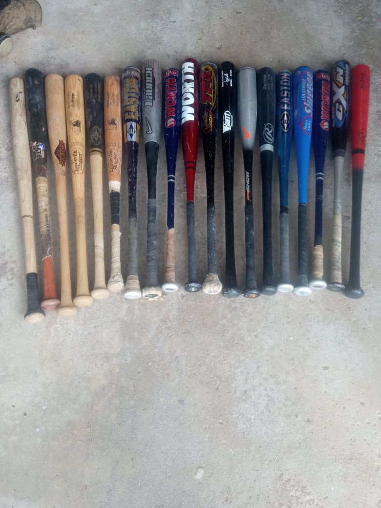 BASEBALL BATS /Wood/Metal  32-33"