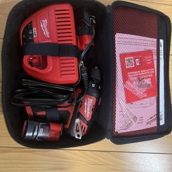 New Milwaukee M12 Drill With 2 Batteries and Charger 