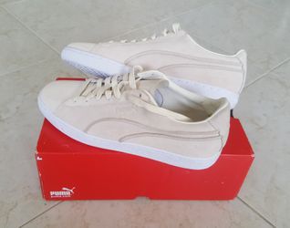 PUMA Suede Old School Sneakers Sz 9.5 NEW