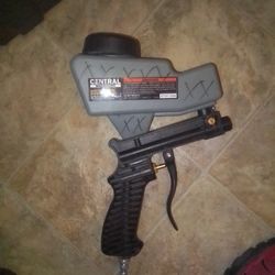 Central Machinery Portable Sand Blaster Gun Kit