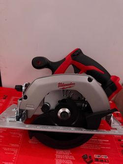 Milwaukee M18 Cordless Circular Saw