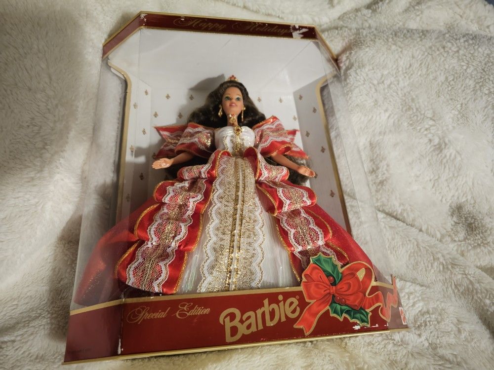 NIB Rare Collectors Item: 1997 Holiday Barbie Rare Misprint