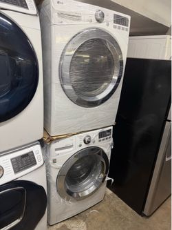 LG set washer and dryer stackable 27”w