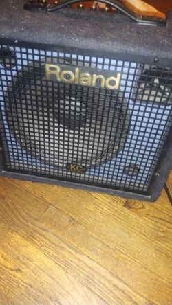 Roland KC Keyboard Amplifier and speaker