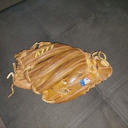 Wilson A777 Baseball Glove