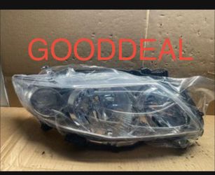 #39 PAIR NEW 2009-2010 Toyota Corolla Chrome Halogen Headlight Pair