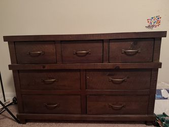 Dresser