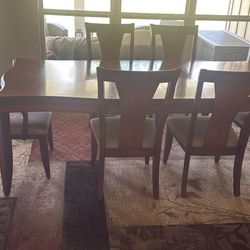 Dinning Table 