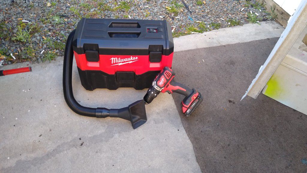 Milwaukee vacuum cleaner drill 18 volt battery 18 volt charger