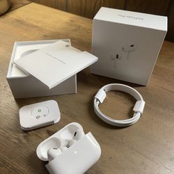 AirPods Pro (2nd generation, USB-C)