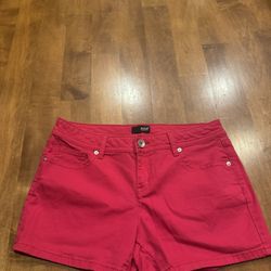 Woman’s Ana Jean Shorts Shipping Available 