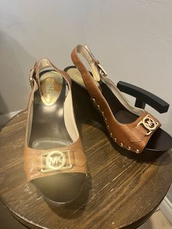 Michael Kors Size 8 Wedge Sandal Heels