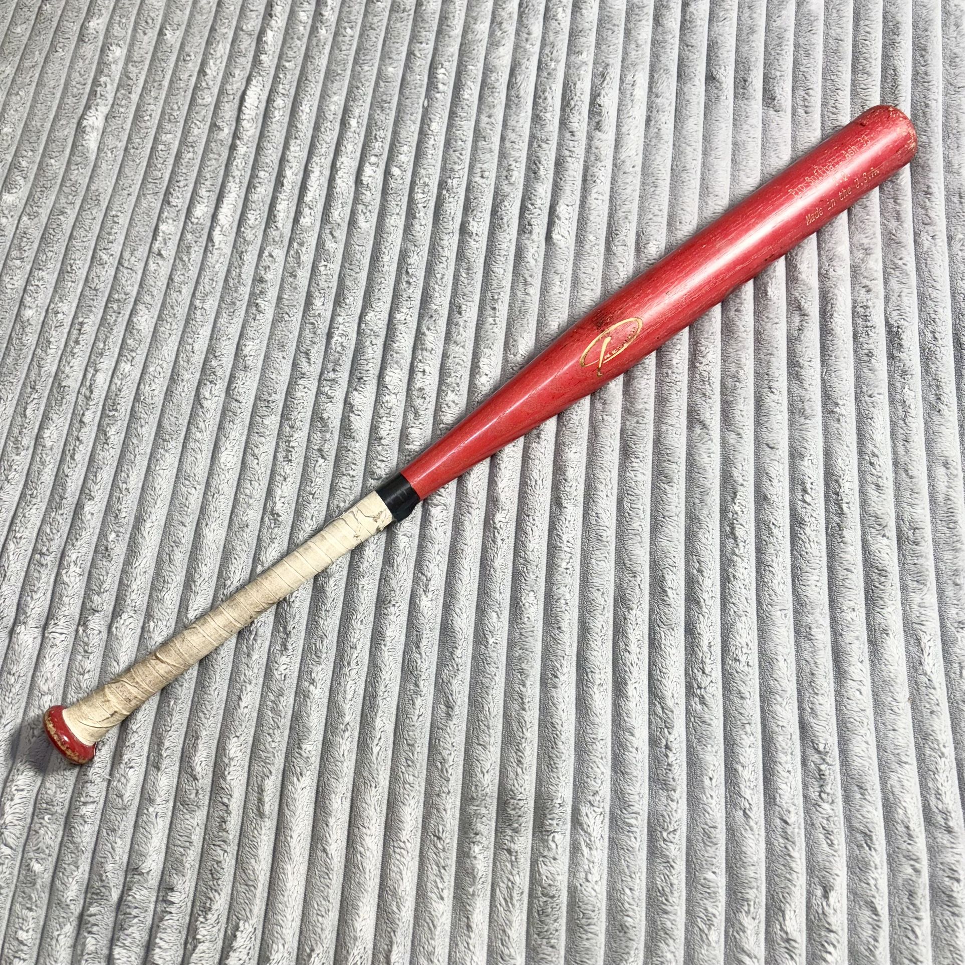 Premier T.Q. Pro Softball Ash 33" wooden softball bat, likely made of ash wood