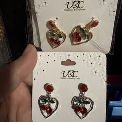Cherry Earrings 🤍