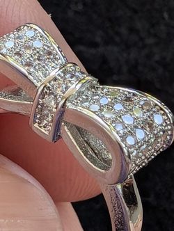 Beautiful Bow Ring