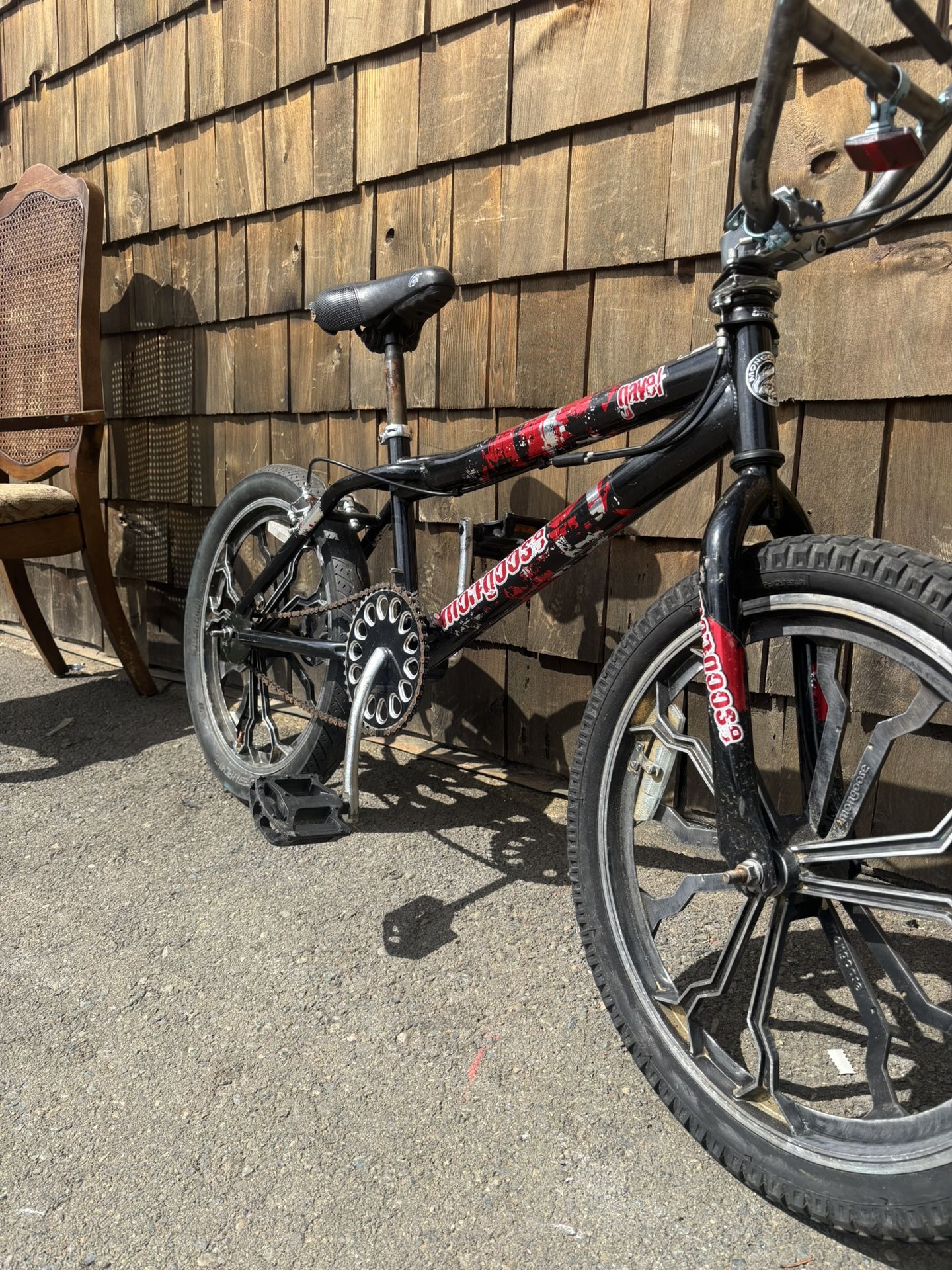 Mongoose Bmx 75$