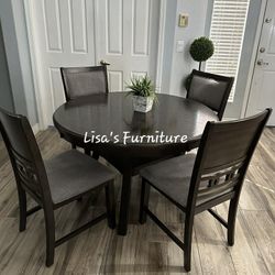 Round Kitchen Table With Four Matching Chairs 