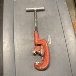 Ridgid pipe cutters 1”-2”