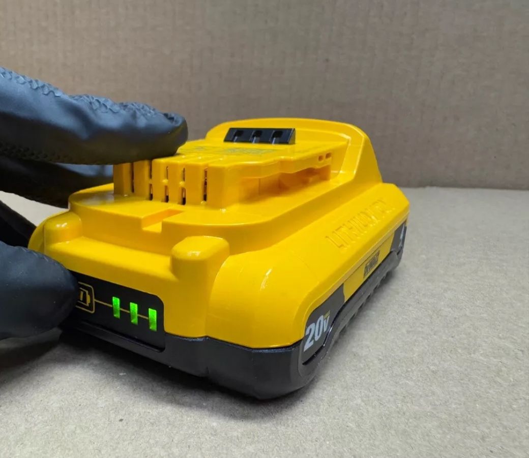 Dewalt Battery 4ah