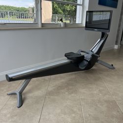 Hydrow Rower In Perfect Condition 