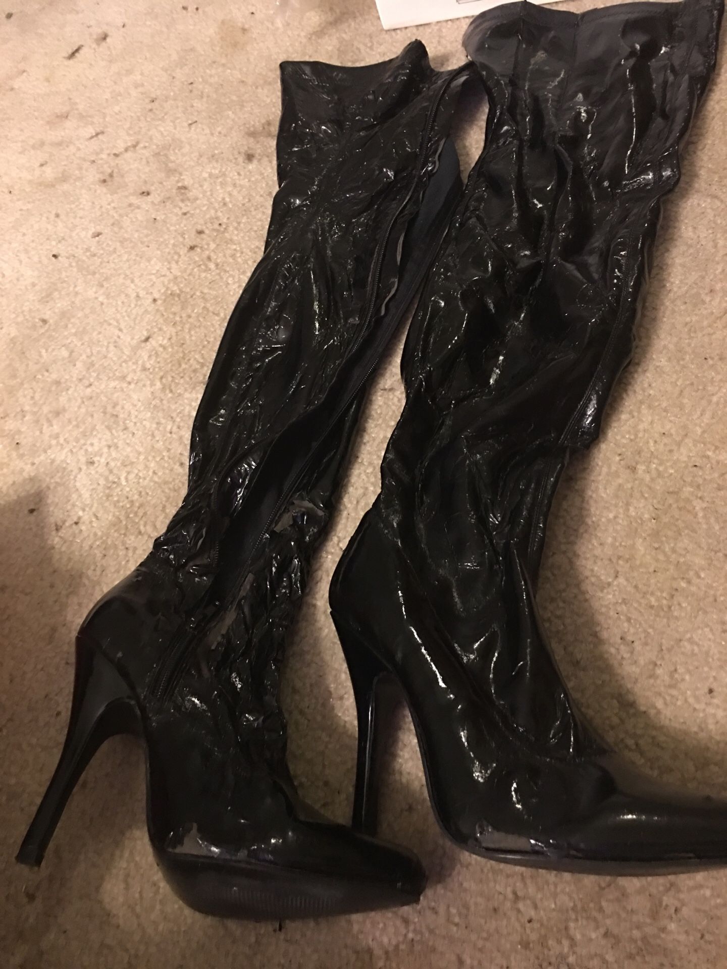 Sexy Vinyl Stiletto thigh high boots size 9 great for Halloween costumes!