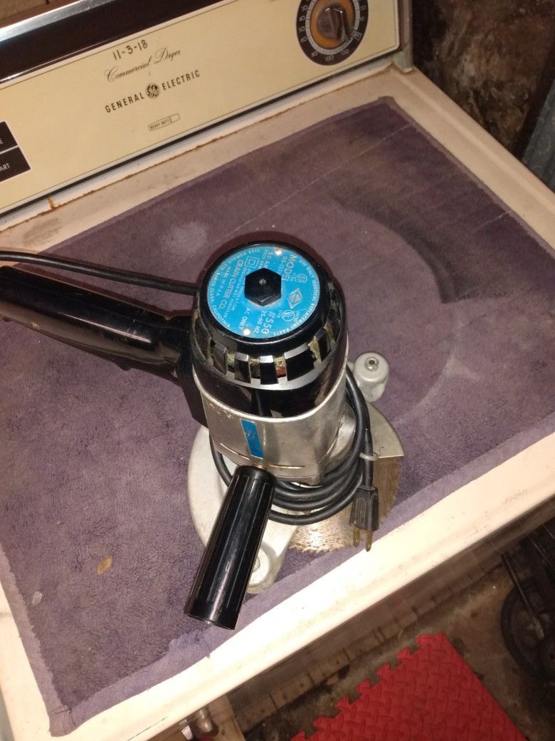 Crane Cutter Jam Saw.
