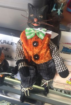 Snazzy Halloween Cat
