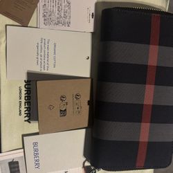 Burberry Check Zip Around Wallet 2026 