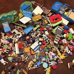 Playmobile figures & animal lot (50+) Buildings Vehicles