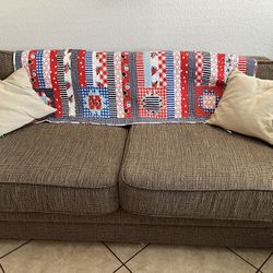 Couch And loveseat Set