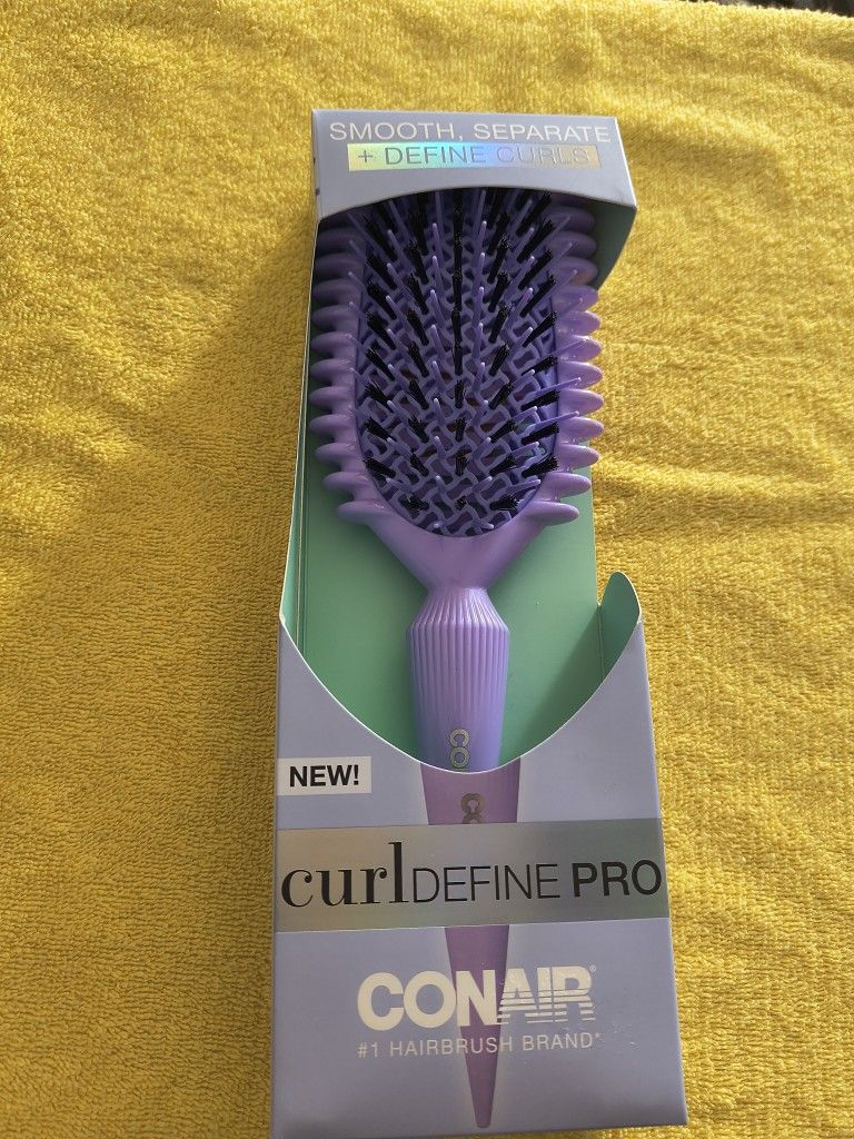 New Conair Curl Define Pro Hairbrush