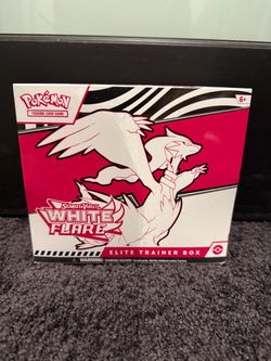 Pokémon Scarlet & Violet White Flare Elite Trainer Box