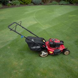 *Needs Repair* Craftsman Briggs Stratton Gold Engine Series 190cc Gas Powered Lawn Mower. Has compression won’t start.
