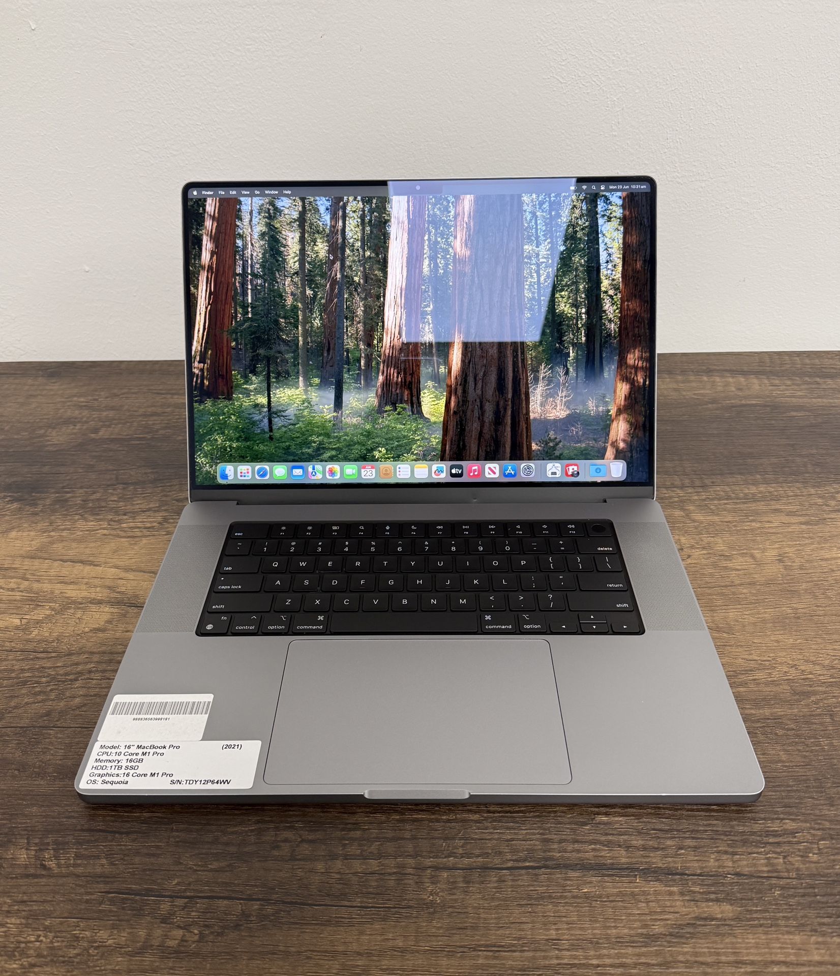16" MacBook Pro M1 Pro 10 Core*1TB SSD*16GB RAM
