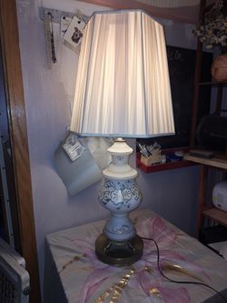 Antique German Hand Painted Lamp $20 