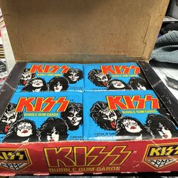 1978 KISS CARDS Selling Off Individual Packs NO LOWBALLS
