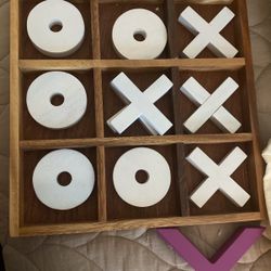 Wooden Tix Tac Toe game 